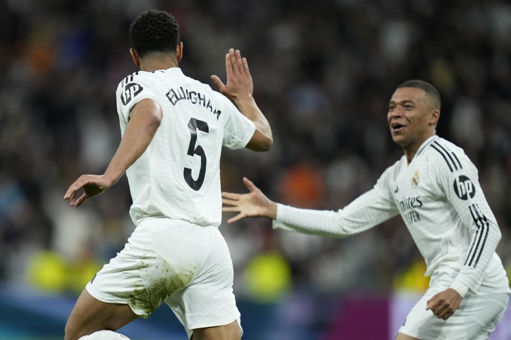 以特斯拉为 以特斯拉为